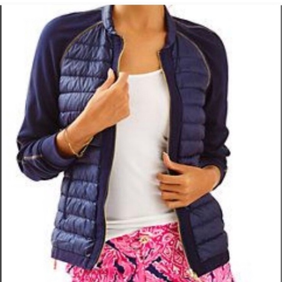 Lilly Pulitzer Darci Puffer Coat True Navy Blue Full Zip Pockets Gold Detail M - Picture 1 of 11